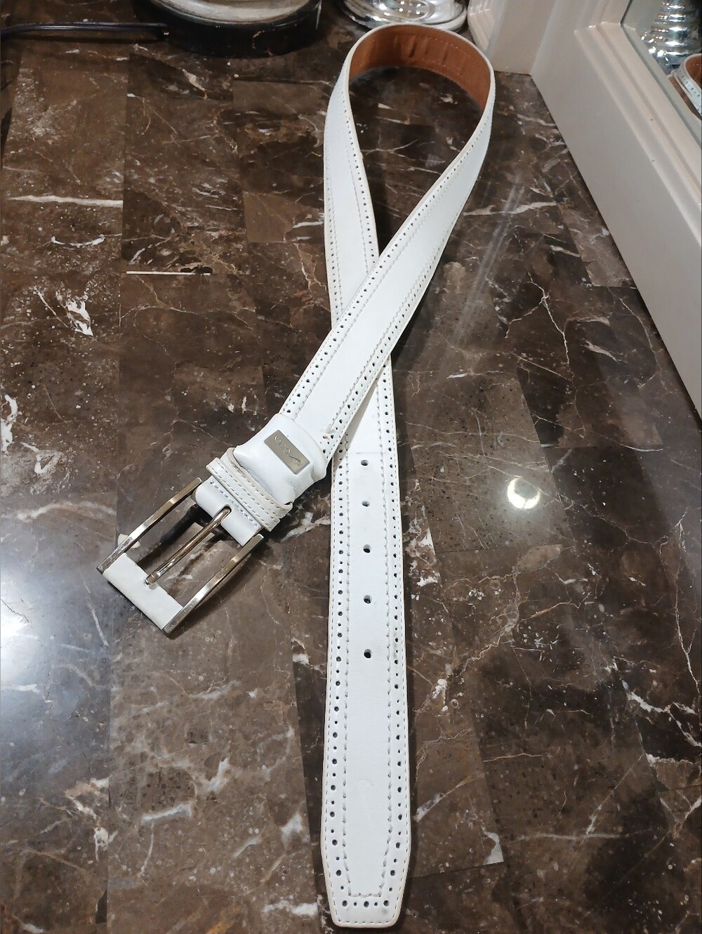 Nike Golf White Leather Belt with Silver Buckle